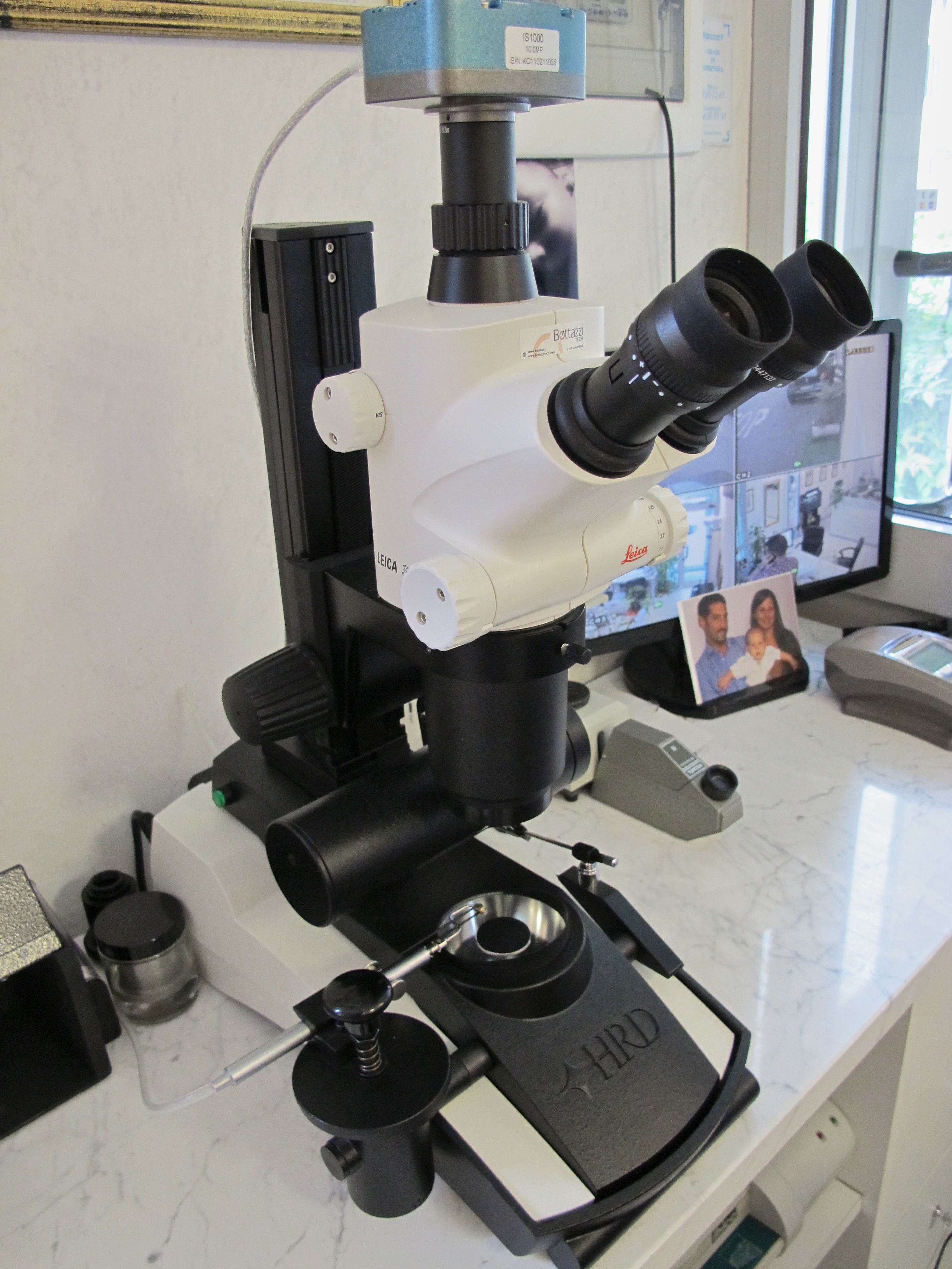 Microscopio Leica S8Apo+base HRD